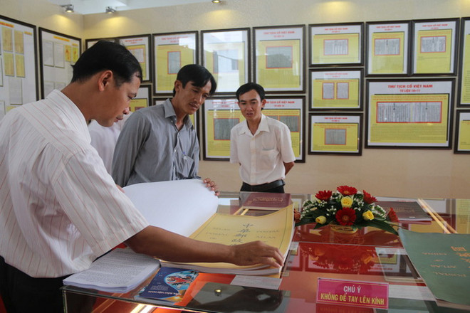 Triển lãm tư liệu về chủ quyền Hoàng Sa, Trường Sa là của Việt Nam ảnh 1