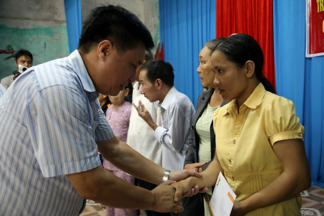 TTXVN tặng quà nạn nhân chất độc da cam tỉnh Quảng Trị ảnh 2