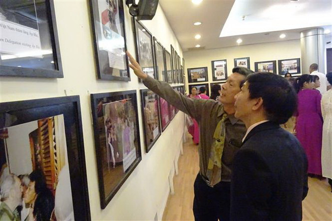 Triển lãm ảnh về “Tình hữu nghị và đoàn kết Việt Nam-Cuba” ảnh 1