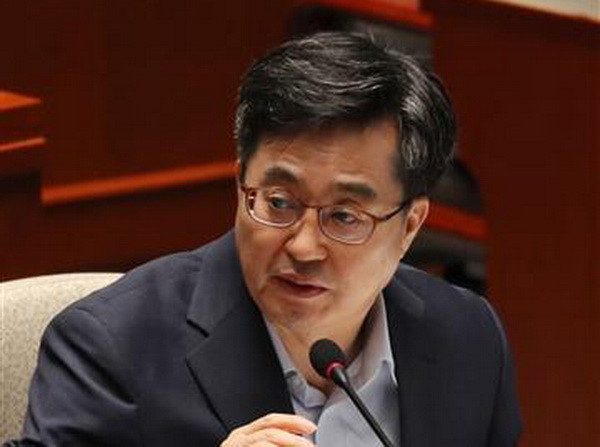 Quốc hội Hàn Quốc chất vấn chính phủ về tình hình kinh tế ảnh 1