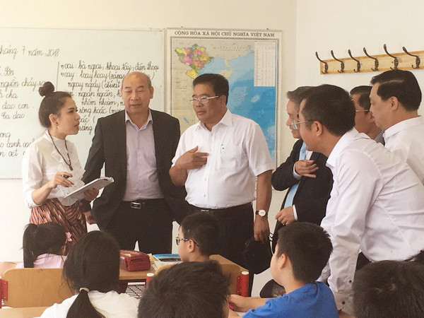 Lan tỏa tinh thần hiếu học trong cộng đồng người Việt Nam tại Séc ảnh 1