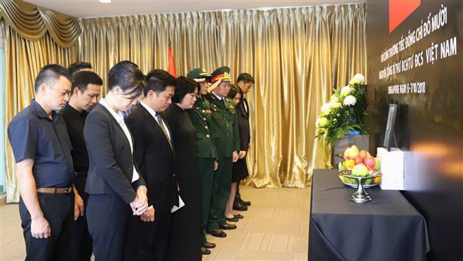 Lễ viếng nguyên Tổng Bí thư Đỗ Mười tại Lào, Malaysia và Singapore ảnh 1