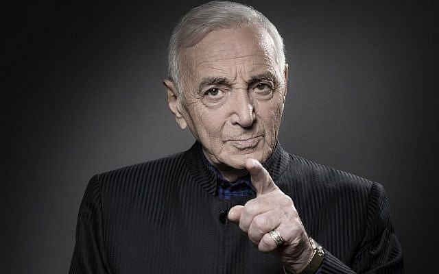 Vĩnh biệt ca sỹ Charles Aznavour - "Frank Sinatra của nước Pháp" ảnh 1