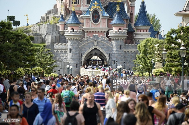 Các quốc gia EU cấp 2,3 triệu thẻ cư trú mới trong năm 2014 ảnh 1