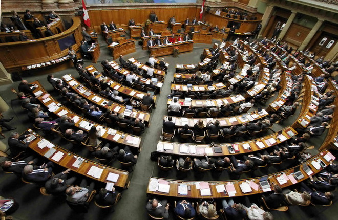 Di cư trở thành vấn đề chính trong chiến dịch tranh cử ở Thụy Sĩ ảnh 1