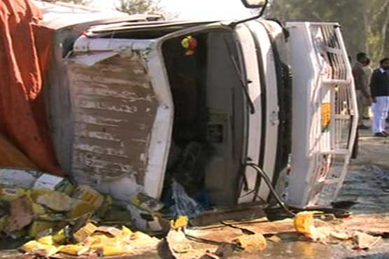 Xe buýt chạy quá tốc độ bị lật úp, hơn 50 người thương vong ảnh 1