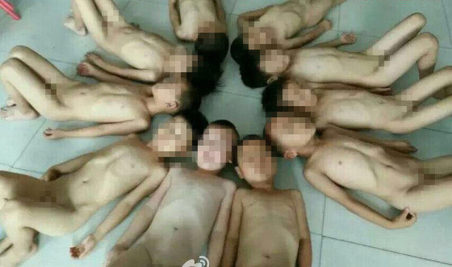 Phụ huynh "dậy sóng trước những bức ảnh khỏa thân của học sinh mầm non ảnh 2