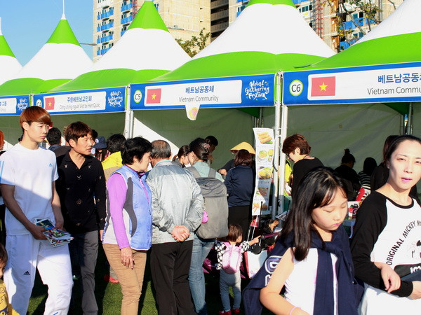 Việt Nam gây ấn tượng mạnh tại Ngày hội văn hóa tại Busan ảnh 1