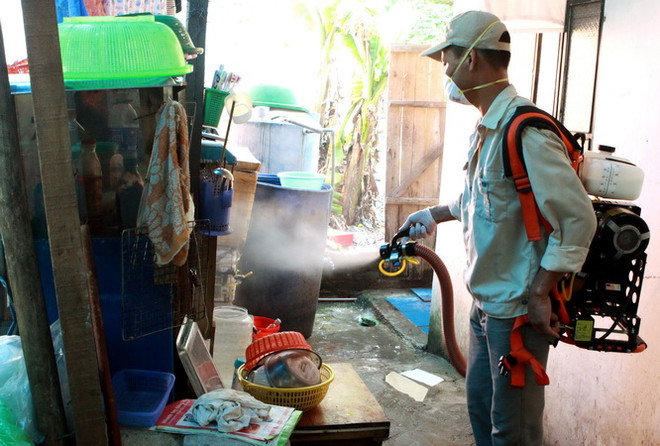 Toàn thành phố Hà Nội vẫn còn hơn 100 ổ dịch sốt xuất huyết ảnh 1