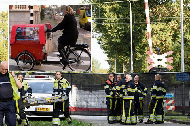 Đoàn tàu đâm vào xe đạp khiến 4 trẻ em thiệt mạng ảnh 1