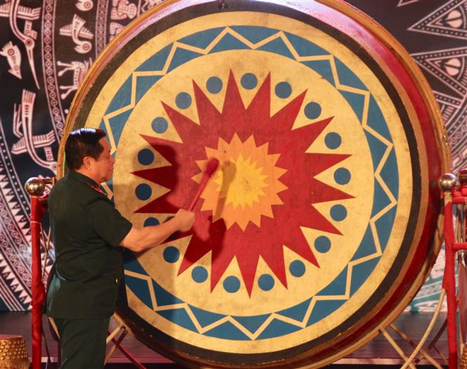 Khai mạc Liên hoan truyền hình toàn quân lần thứ 12 năm 2018 ảnh 2