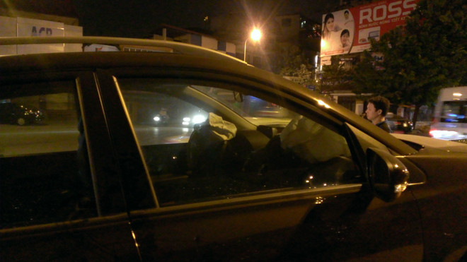 Hà Nội: Ôtô sang lấn làn, va chạm mạnh với xe biển xanh ở Nghi Tàm ảnh 6