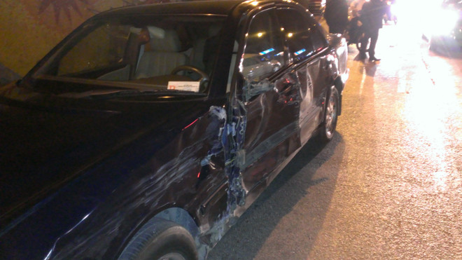 Hà Nội: Ôtô sang lấn làn, va chạm mạnh với xe biển xanh ở Nghi Tàm ảnh 3