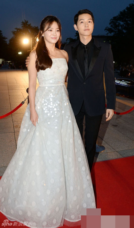 Cặp đôi Song Joong Ki và Song Hye Kyo sẽ kết hôn vào tháng 10 ảnh 9