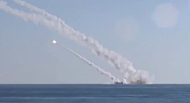 Nga phóng thử tên lửa hành trình trúng mục tiêu ở biển Barents ảnh 1