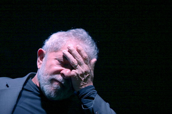 Cựu Tổng thống Brazil Lula bị tuyên án hơn 9 năm tù giam ảnh 1