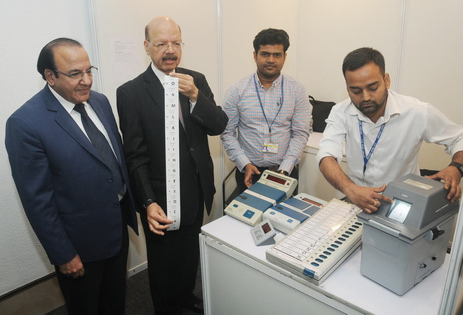 Cuộc bỏ phiếu bầu cử Tổng thống Ấn Độ chính thức bắt đầu ảnh 1