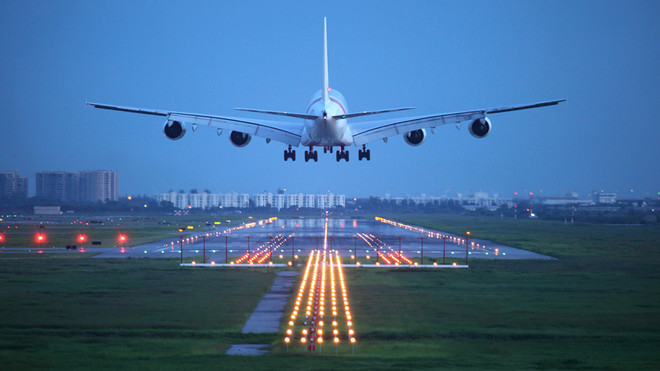 Nhiệt độ tăng khiến máy bay khó cất cánh trong những thập kỷ tới ảnh 1
