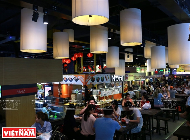 Khám phá khu chợ dưới lòng đất đầu tiên ở Sài thành ảnh 11