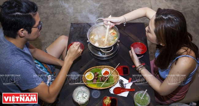 Khám phá khu chợ dưới lòng đất đầu tiên ở Sài thành ảnh 10