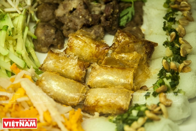 Khám phá khu chợ dưới lòng đất đầu tiên ở Sài thành ảnh 7