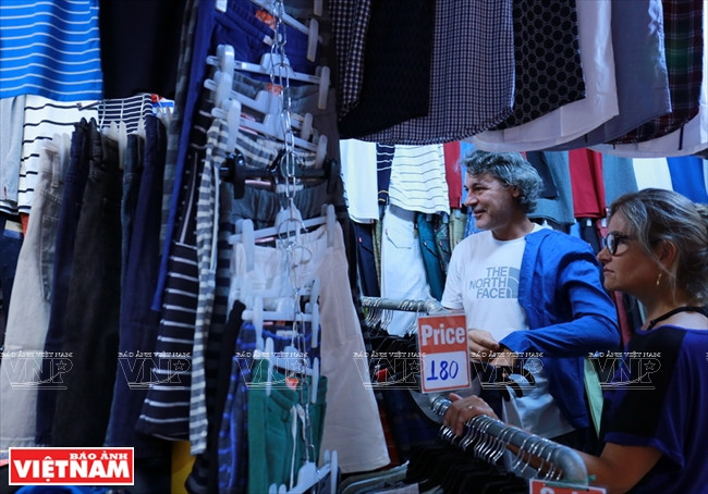 Khám phá khu chợ dưới lòng đất đầu tiên ở Sài thành ảnh 13