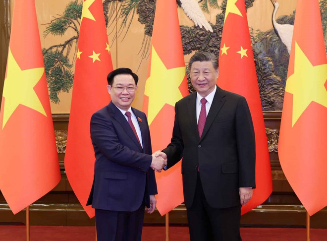 Chủ tịch Quốc hội Vương Đình Huệ hội kiến Tổng Bí thư, Chủ tịch Trung Quốc Tập Cận Bình. (Ảnh: Nhan Sáng/TTXVN) ttxvn_vuong_dinh_hue_2.jpg