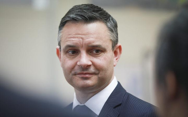 Một bộ trưởng của New Zealand bị tấn công trên đường phố ảnh 1