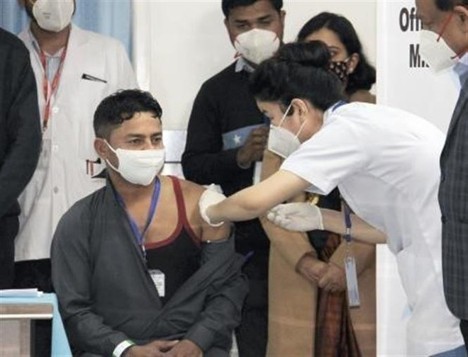 Thủ đô của Ấn Độ tiến gần mục tiêu đạt miễn dịch cộng đồng ảnh 1