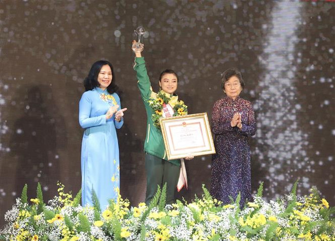 Thành phố Hồ Chí Minh: Tuyên dương 12 công dân trẻ tiêu biểu năm 2020 ảnh 2