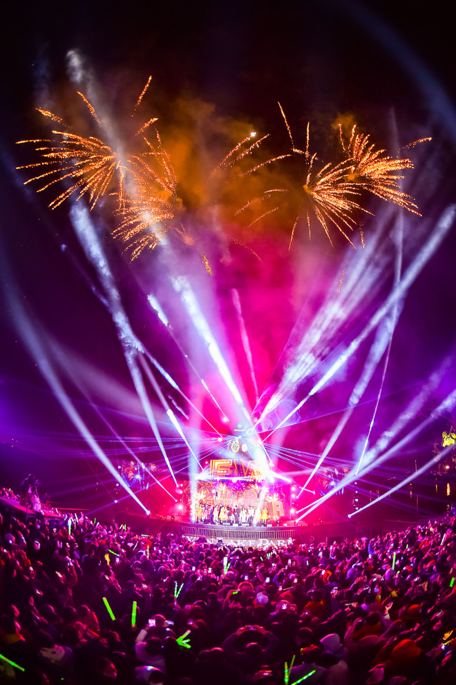 Gần 20.000 cư dân Ecopark mãn nhãn cùng đại tiệc countdown hoành tráng ảnh 3