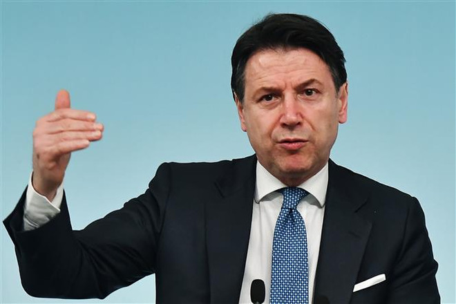 Thủ tướng Italy Giuseppe Conte tuyên bố sẽ đệ đơn từ chức ảnh 1