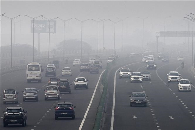 Ô nhiễm không khí nghiêm trọng tại Thủ đô New Delhi của Ấn Độ ảnh 1