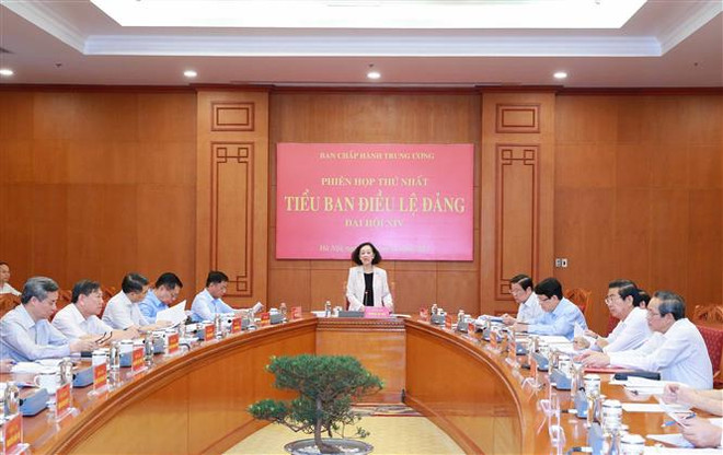 Tiểu ban Điều lệ Đảng Đại hội XIV tiến hành Phiên họp thứ nhất ảnh 1