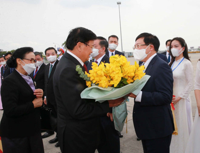 Tổng Bí thư, Chủ tịch nước Lào kết thúc tốt đẹp chuyến thăm Việt Nam ảnh 1