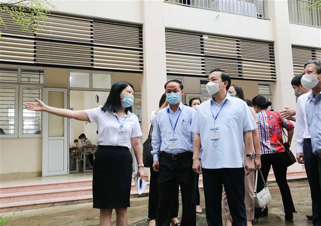 Hà Nội tuyển sinh vào lớp 10: Thực hiện nghiêm túc công tác chống dịch ảnh 1