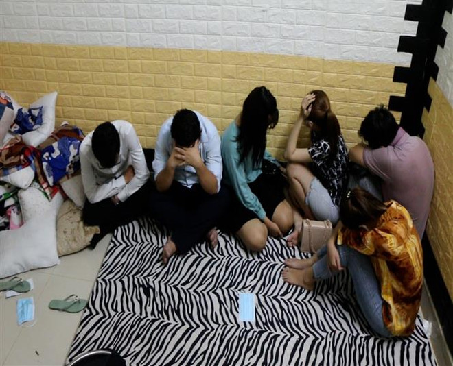 Bất chấp dịch, nhiều thanh niên vẫn vào nhà nghỉ sử dụng ma túy ảnh 1