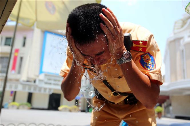 Từ ngày 16/6 đến 21/6, nắng nóng diện rộng ở Bắc Bộ, Trung Bộ ảnh 1