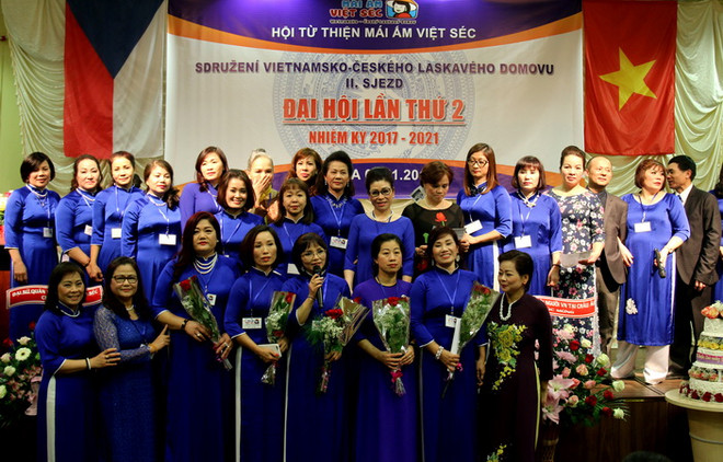 “Mái ấm Việt Séc” và hành trình “lá rách ít đùm lá rách nhiều” ảnh 1