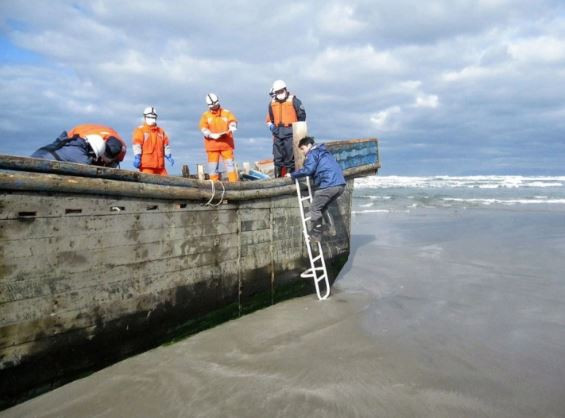 Phát hiện tàu đắm nghi là tàu cá bị mất tích của Triều Tiên ảnh 1