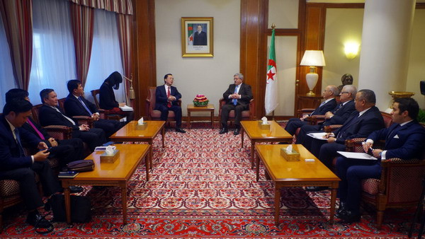 Thủ tướng Algeria bày tỏ mong muốn Algeria-Việt Nam tăng cường hợp tác ảnh 1