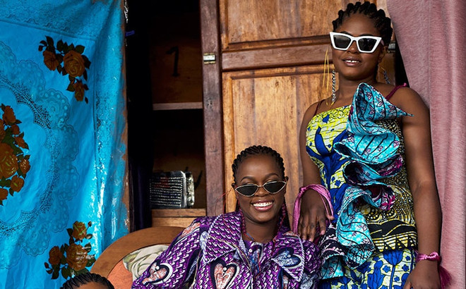 Các nạn nhân bị cưỡng hiếp diễn thời trang thể hiện sức mạnh phụ nữ ảnh 1