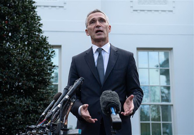 Tổng Thư ký NATO Jens Stoltenberg. (Nguồn: AFP/TTXVN) NATO có kế hoạch công nhận vũ trụ là khu vực hoạt động mới của mình ảnh 1