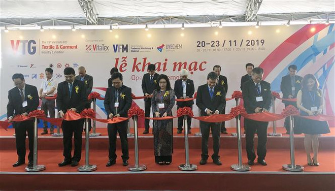 Khai mạc chuỗi triển lãm máy móc, phụ kiện dệt may và da giày ảnh 1