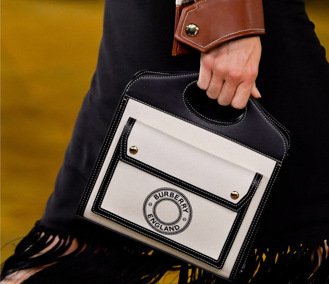 Burberry vẫn làm ăn phát đạt bất chấp biểu tình ở Hong Kong ảnh 1