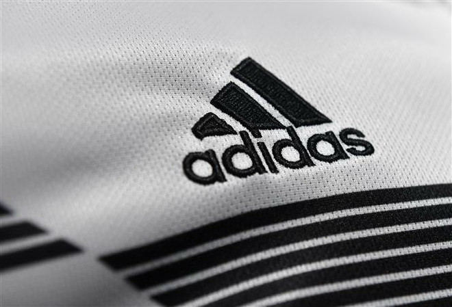 Doanh số bán hàng tăng nhanh, Adidas sẽ đạt mục tiêu tài chính năm nay ảnh 1