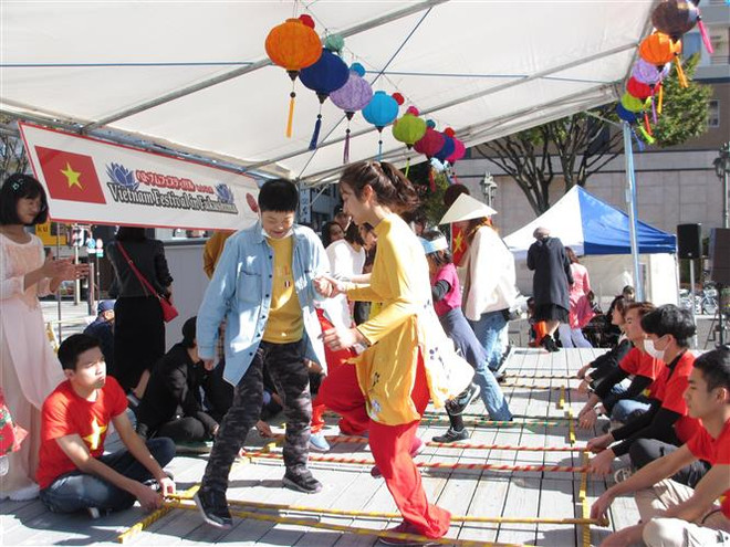 Fukushima chìm đắm trong bầu không khí lễ hội mang đậm nét Việt Nam ảnh 1