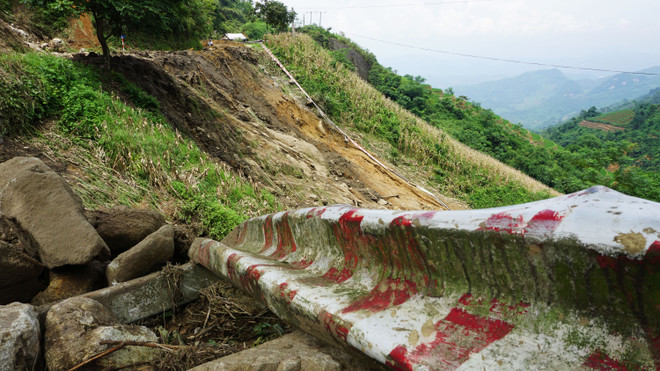 [Photo] Huyết mạch 4D Lào Cai-Sa Pa "trọng thương" sau bão số 2 ảnh 5