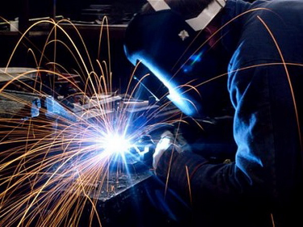 Hoạt động chế tạo ở nước Anh tăng 15 tháng liên tiếp ảnh 1