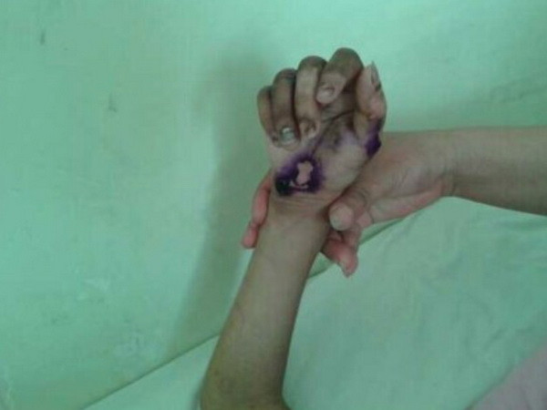 Trung Quốc: Cô giáo hành hạ học sinh để trục lợi tiền từ thiện ảnh 1